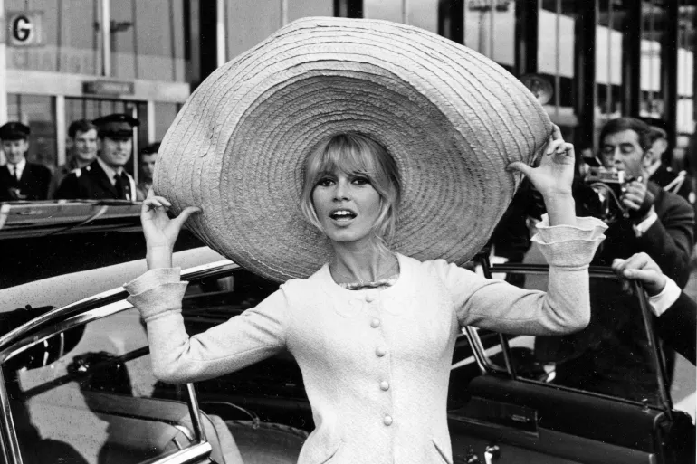 100 dashnorë, 4 përpjekje për vetëvrasje dhe 18 fakte të papërmendura mbi Brigitte Bardot