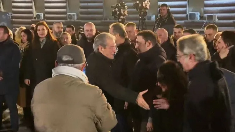 Berisha paralajmëron: Vitin tjetër e fillojmë po me protesta