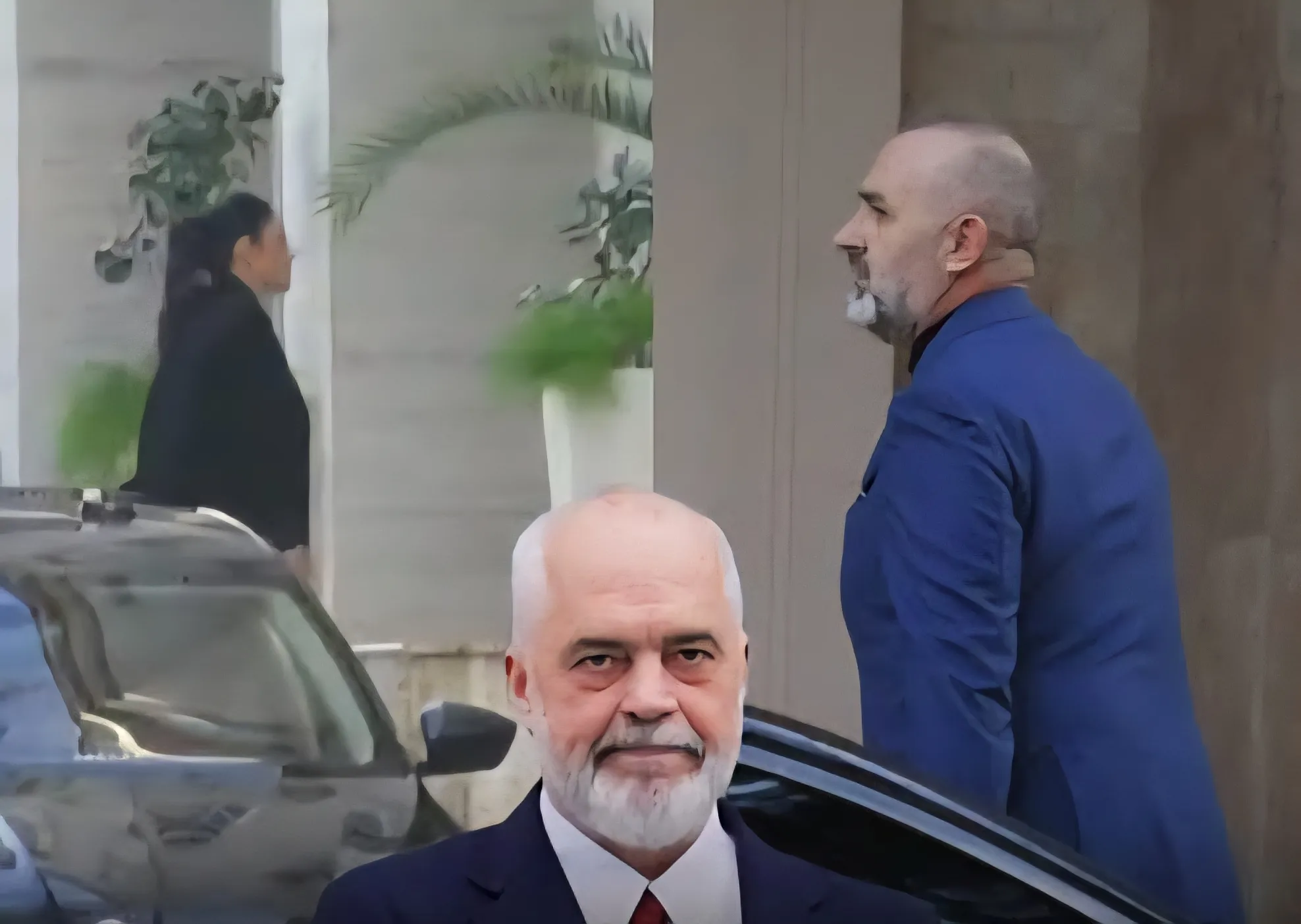 Klosi jep detaje për takimin 8-orësh të Ramës dhe Ballukut në Kryeministri: Ulsi Manja takoi…