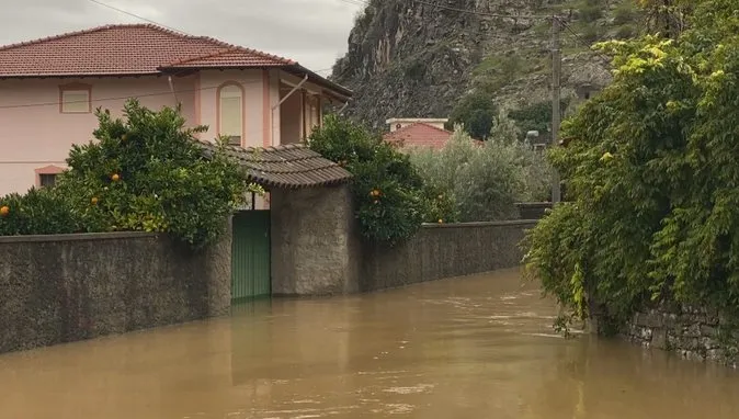 Qeveria premton dëmshpërblime për bujqësinë dhe banesat e përmbytura