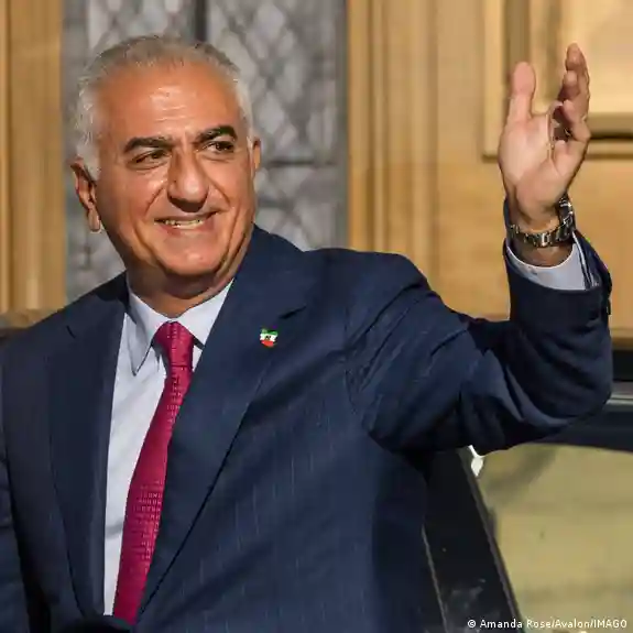 Kthim politik i Reza Pahlavit në Iran?