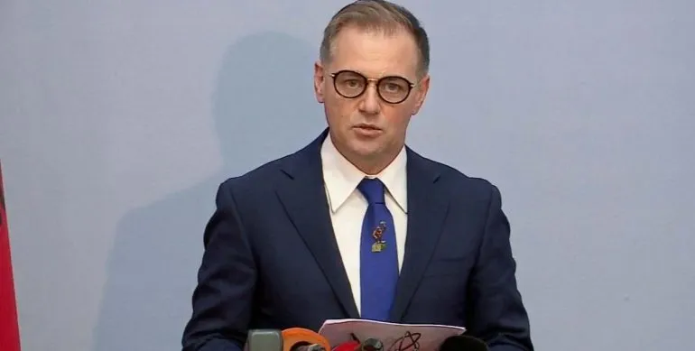 I besuari i Ballukut, Genti Gazheli largohet nga posti i Drejtorit të Doganave. Nën hetim nga SPAK