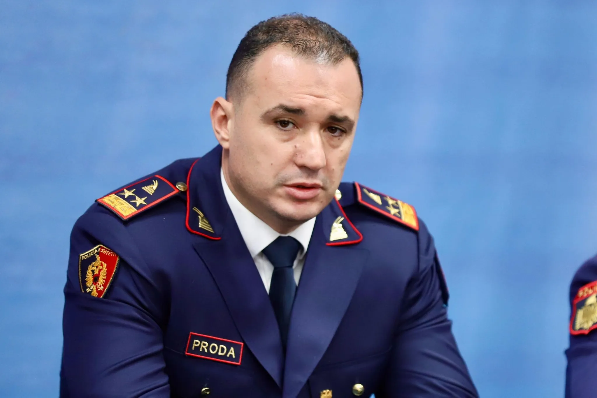 Lëvizje të dyshimta në Polici/ Proda kërkon të vendosë drejtor të Tiranës, shokun e klasës