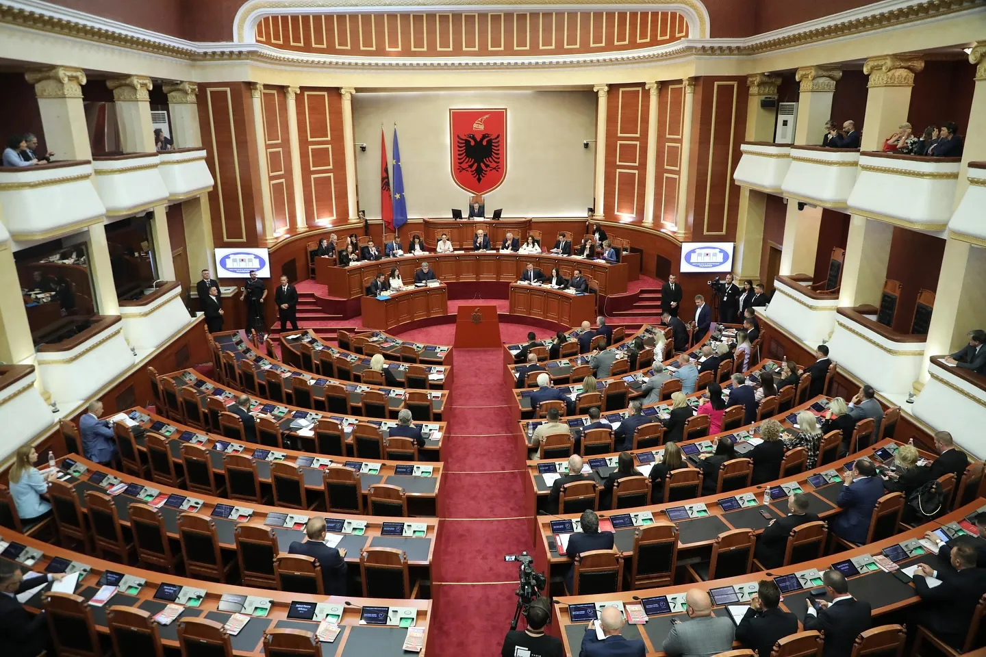 PS kërkon, Kuvendi miraton: Nesër seancë për Bordin e Paqes dhe Ramën