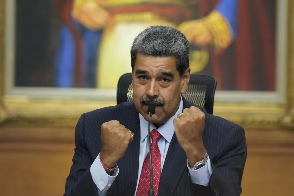 Nicolas Maduro del sot para gjykatës në New York, përballet me akuza për drogë e armë