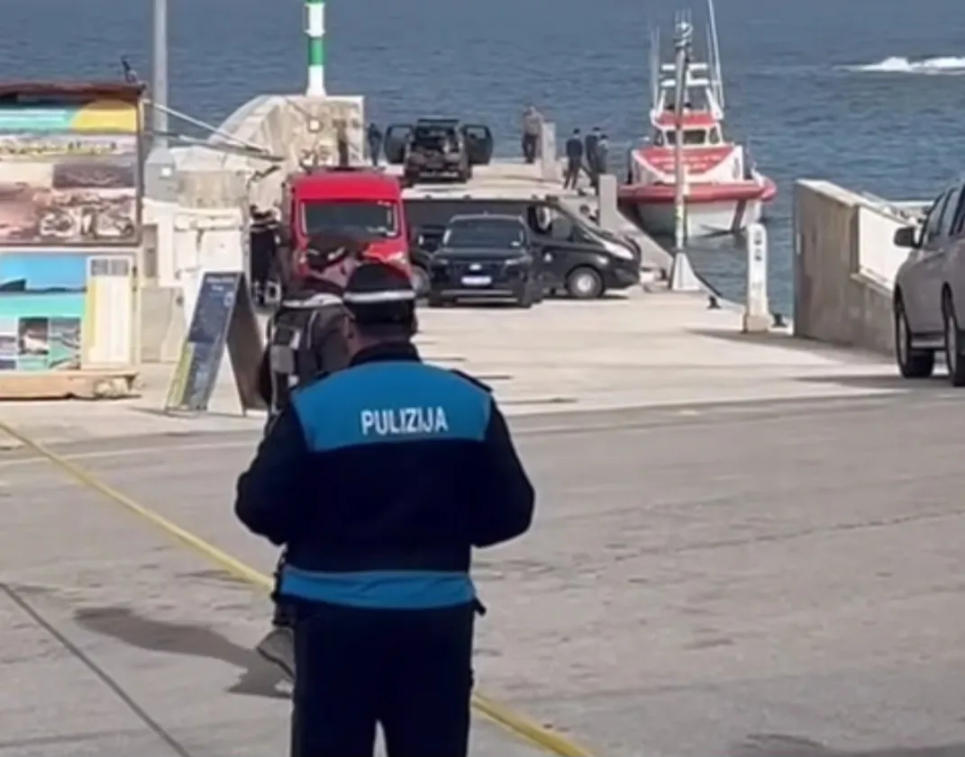 Ngjarje e rëndë/ 13-vjeçarja rrëmbehet nga dallgët, trupi i pajetë gjendet pas 3 ditësh