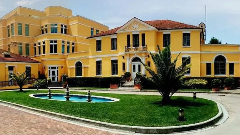 Paralajmërimi i ambasadës amerikane për shqiptarët lidhur me vizat
