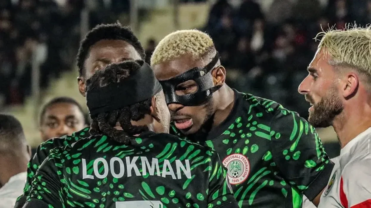Video/ Futbollisti nervozohet me shokët në fushë dhe lë lojën
