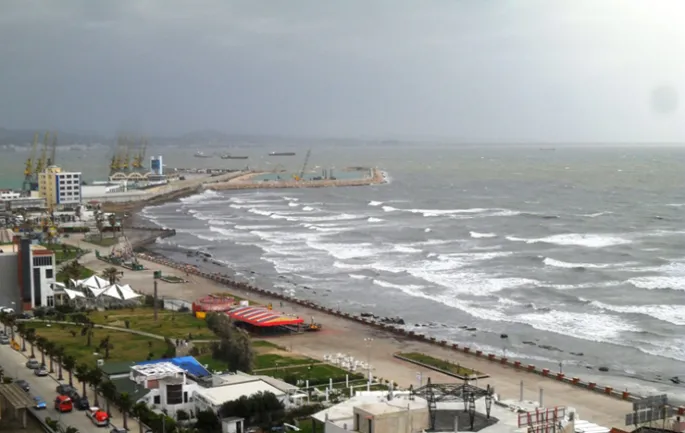 Alarm në Durrës: Priten erëra të forta, qytetarët të tregojnë kujdes