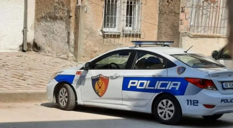 Aksident me vdekje në aksin Durrës-Rrogozhinë! Humb jetën 72-vjeçari, arrestohet drejtuesi i automjetit