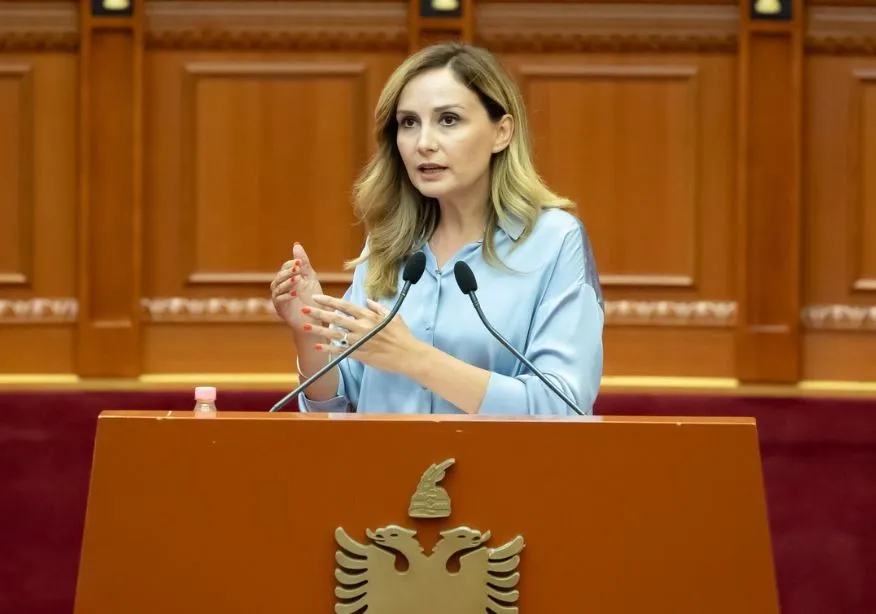Tabaku: Integrimi nuk bëhet me ligje “shkel e shko”. Sesioni të nisë me çështjen Balluku!