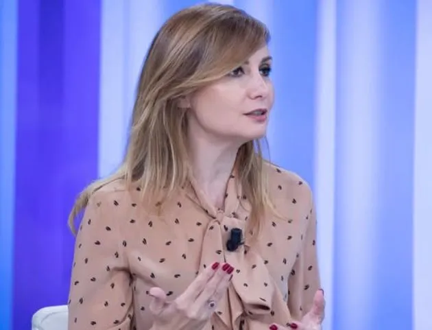 “Shqipëria po ndërton një ‘ekonomi hoteli’”- Tabaku jep alarmin: Po shesim shërbime, tokë dhe beton
