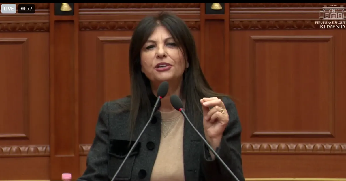 Jozefina Topalli përplaset me Taulant Ballën në Kuvend: Përdorje ish-kryetarin e PD-së, në takime të fshehta…