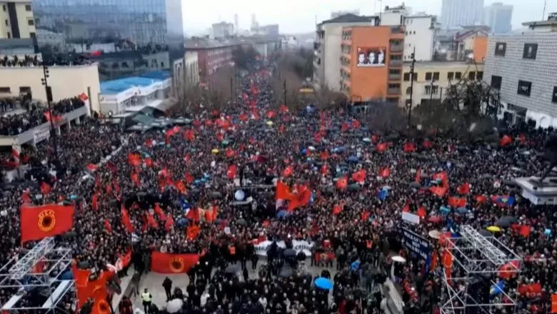 “Drejtësi, jo politikë”: Prishtina në protestë për ish-krerët e UÇK-së