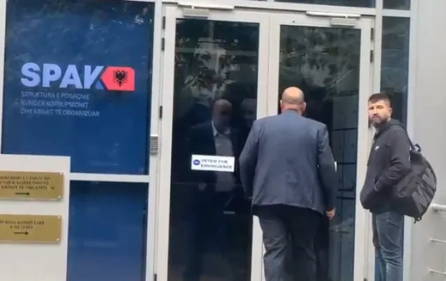 Hakerimi i SPAK, ish-drejtori i burgjeve paraqitet në Prokurorinë e Posaçme