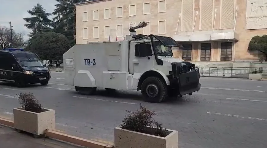 Protesta e opozitës, “blindohet” Kryeministria