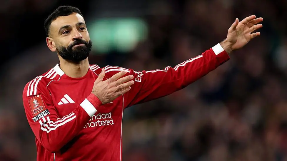 Kapiteni i Liverpool, Van Dijk: Dua që Salah të qëndrojë në klub, është i rëndësishëm