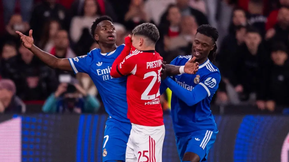 Racizëm dhe sende ndaj Vinicius, ç‘ndodhi gjatë ndeshjes së Real me Benifica! Lojtari: Frikacakë