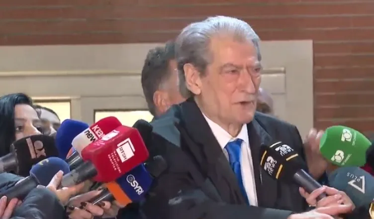 Pas protestës, Berisha: Policia dhunoi qytetarët dhe deputetët, do të përgjigjen para drejtësisë