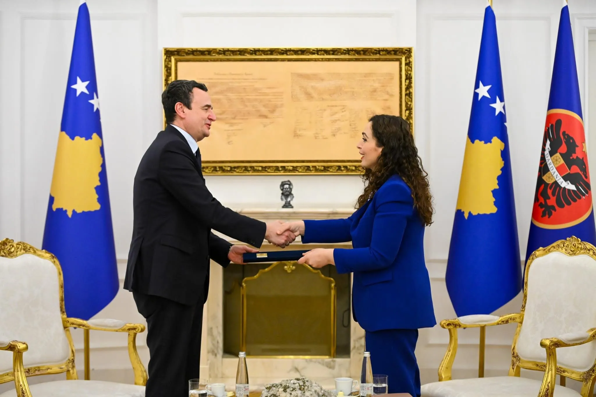 Pritet qeveria e re/ Osmani mandaton Kurtin për kryeministër: Suksese