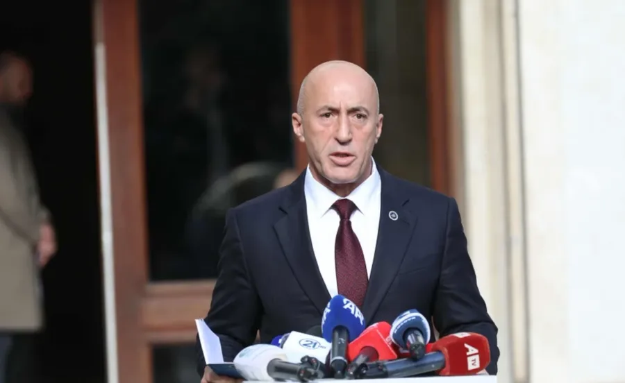 Ramush Haradinaj jep dorëheqjen si kryetar i AAK-së
