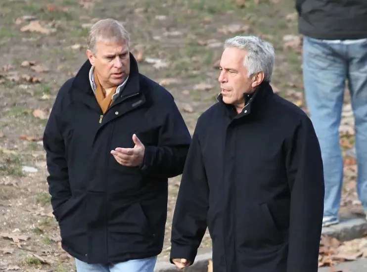 Dosja “Epstein”/ Arrestohet ish-princi Andrew, vëllai i Mbretit Charles
