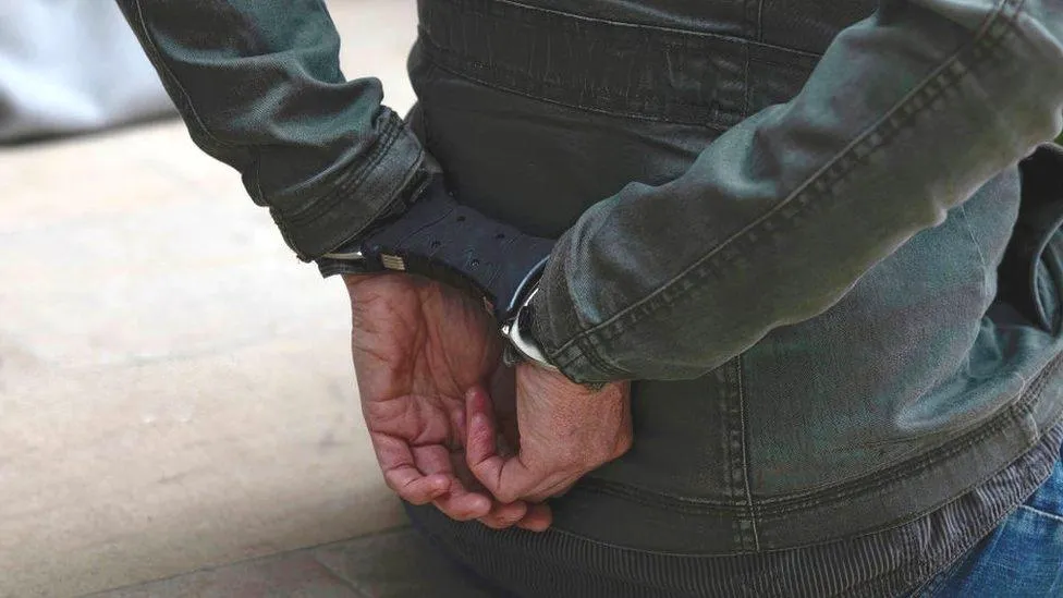 Konfliktet në familje, më shumë meshkuj raportojnë dhunën