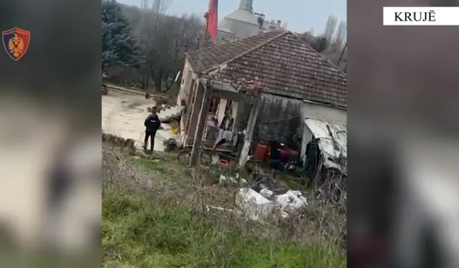 EMRI/ Fushë Krujë, sekuestrohen arsenal armësh, municion luftarak dhe drogë. Në kërkim Ylli Zalla