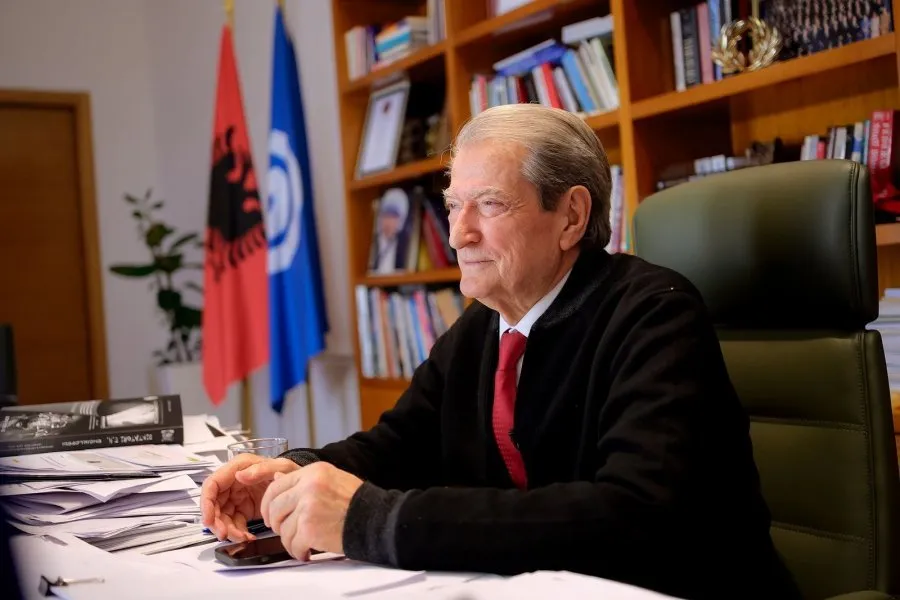 Ndryshimi i ligjit për Ballukun/ Berisha: Rama po kërkon mburojë ligjore për veten!