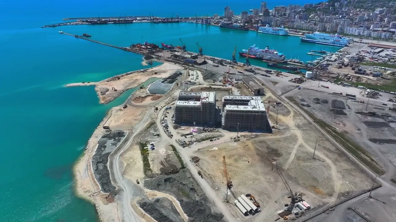 “Porti i Durrësit, afera më e madhe korruptive në Europë”. Projekti mund të bllokohet nga hetimet e SPAK