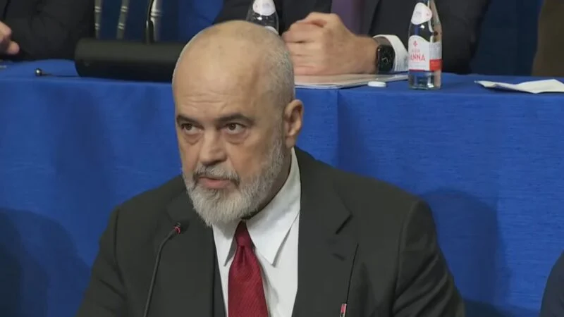 Rama i drejtohet Trump-it: Bëj diçka për ish-krerët e UÇK-së para se të ndodhin gjëra të këqija