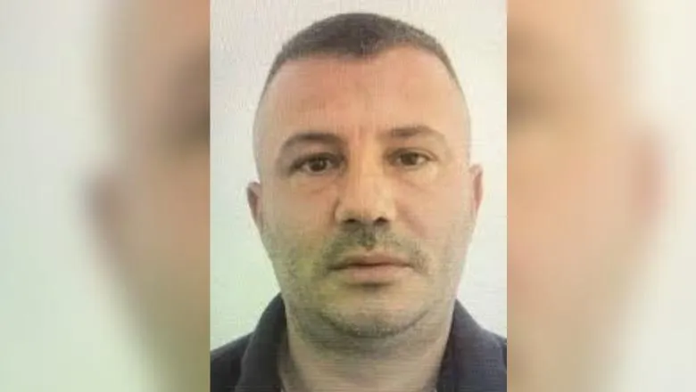 Pagoi 50 mijë euro për vrasjen e Albi Bashaliut, ekstradohet nga Britania drejt Shqipërisë, anëtari i grupit të Laert Haxhiut