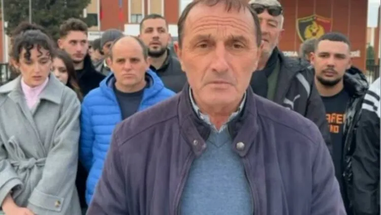 Rrjoll/ Shpellzaj pretendon se i kanë dhunuar djalin, banorët e mohojnë: I shkuam për dokumentet, na doli me 15 vetë