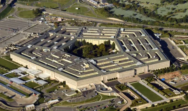 Wall Street Journal: Pentagoni po planifikon dërgimin e 3 mijë trupave në Lindjen e Mesme