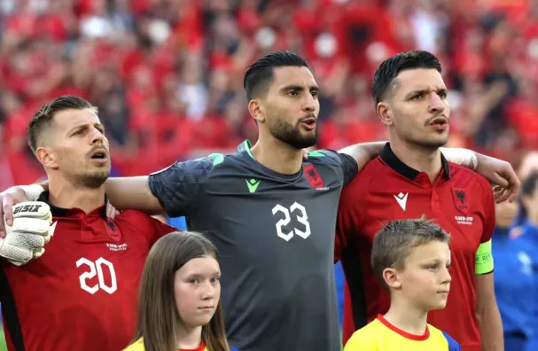 Strakosha: Ndeshja me Poloninë është finale për ne, kurrë nuk kam menduar të vesh fanelë tjetër