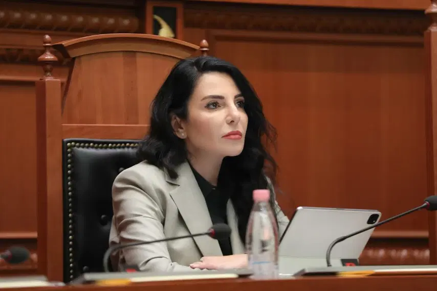 Kuvendi vendos për fatin e saj, Belinda Balluku refuzon të flasë! Nuk paraqitet në sallën parlamentare