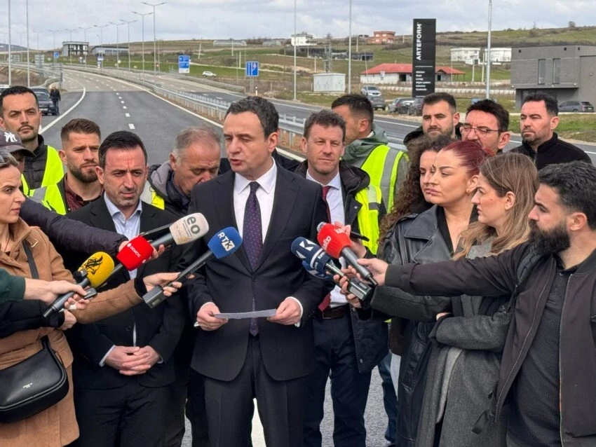 Stërvitjet e ushtrisë serbe pranë kufirit me Kosovën, Kurti: Provokim, duan të cenojnë integritetin territorial