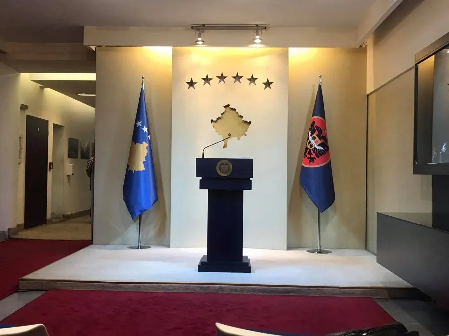 Kosova nis “telenovelën” për zgjedhjen e presidentit