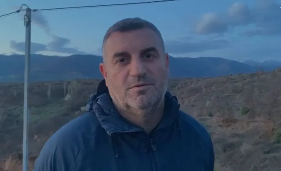 Makina bie nga lartësia në aksin Morinë-Kukës, shpëton mrekullisht shoferi: Linda për së dyti