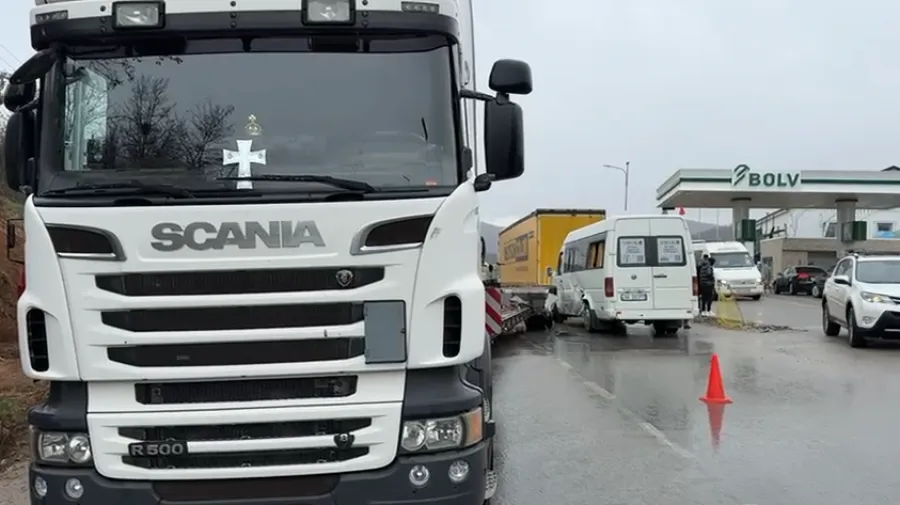 Aksident i shumëfishtë në Qafë-Plloçë, bllokohet qarkullimi