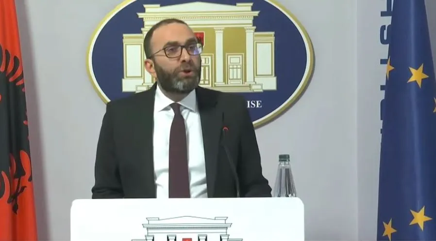 “Rama gënjeu”- Bardhi: Përgjimi i SPAK u bë pas masës së parë ndaj Ballukut! Grupet kriminale të Fierit intimiduan dëshmitaren