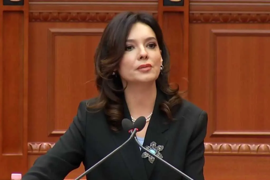 “I vetmi merak i imi është që largimin tim e paralajmëroi Sali Berisha”. Kujt i drejtohet mesazhi i Spiropalit?