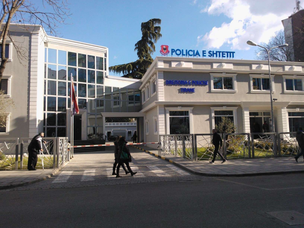 E rëndë në Tiranë/ Arrestohet 48-vjeçari, punësoi të renë dhe e përdhunoi në shtëpi 