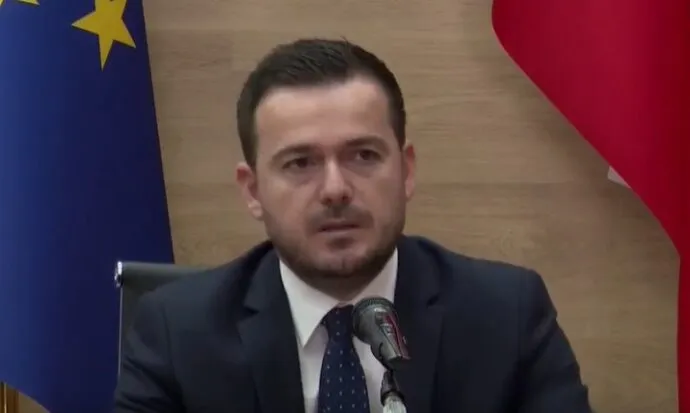 Hiqet nafta falas për fermerët shqiptarë