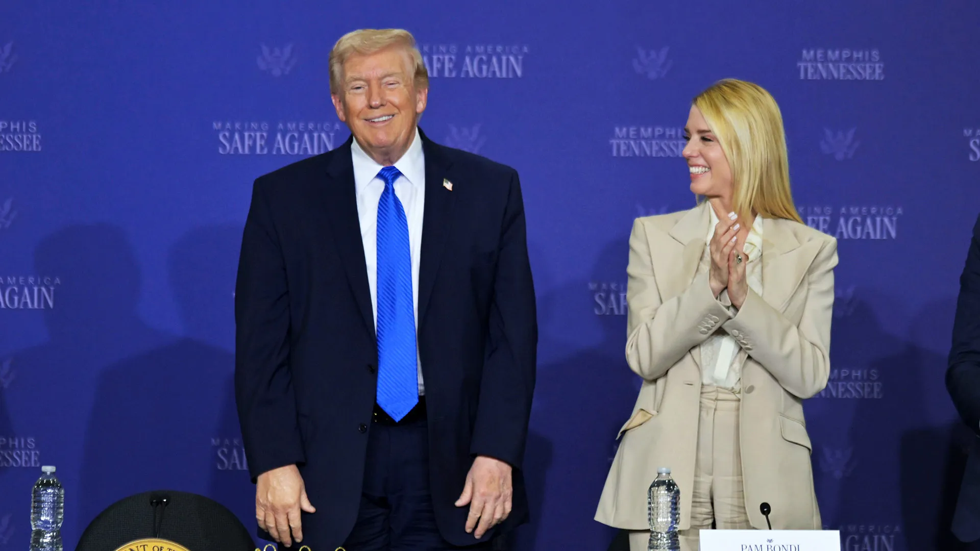 Prapaskenat/ Pse Trump e shkarkoi Prokuroren e Përgjithshme Pam Bondi