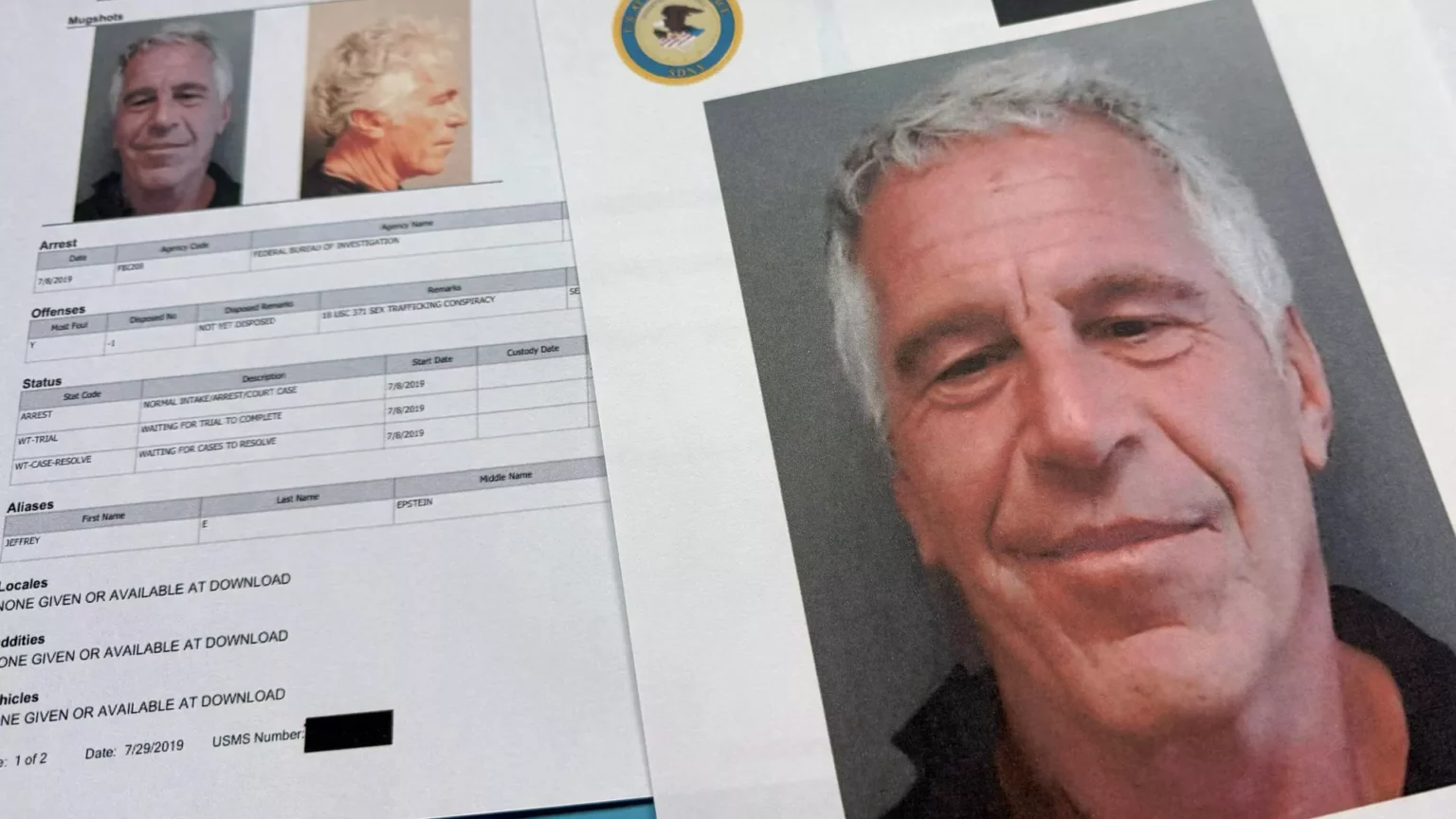 Babai i Elon Musk hedh “bombën”: Epstein nuk ka vdekur