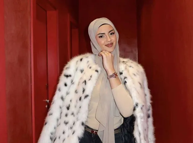 Influenceres i publikojnë në rrjet foto nudo, reagon Hati: Ja si qëndron e vërteta