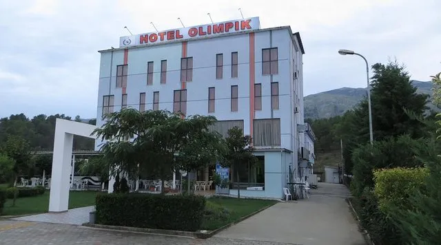 E rëndë në Gjirokastër/ Ra nga tarraca, vdes bashkëpronari i një hoteli