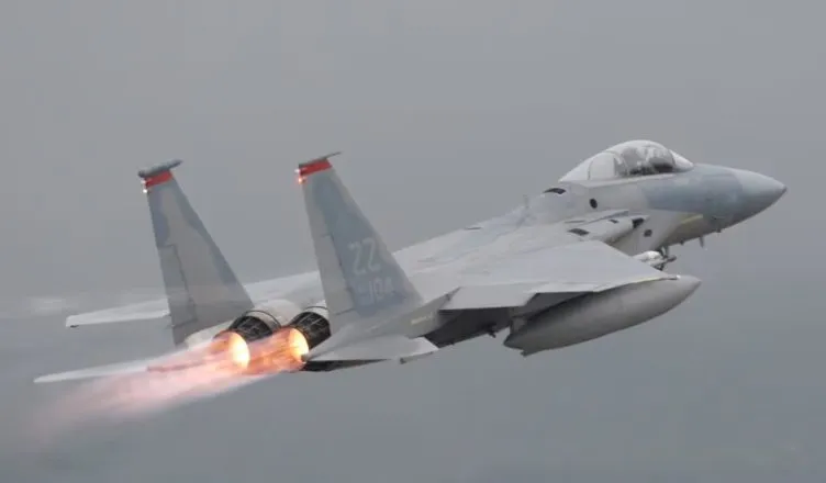 SHBA shpëton aviatorin e zhdukur në Iran pas rrëzimit të avionit amerikan