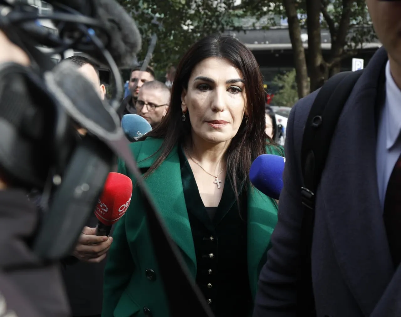 Pastrim parash dhe prona luksoze/ “200 mijë euro në kuti vere”- Klodiana Lala: Dëshmia që fundosi Mirlinda Karçanaj në dosjen e AKSHI-t